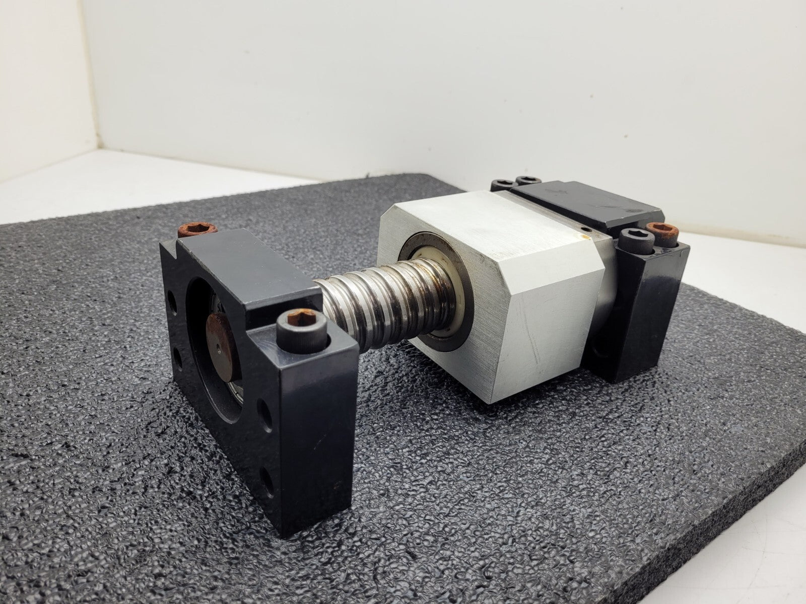 Ball Screw 3.5" travel 0.37" Pitch 1" input shaft 1.5" major Diameter Heavy Duty