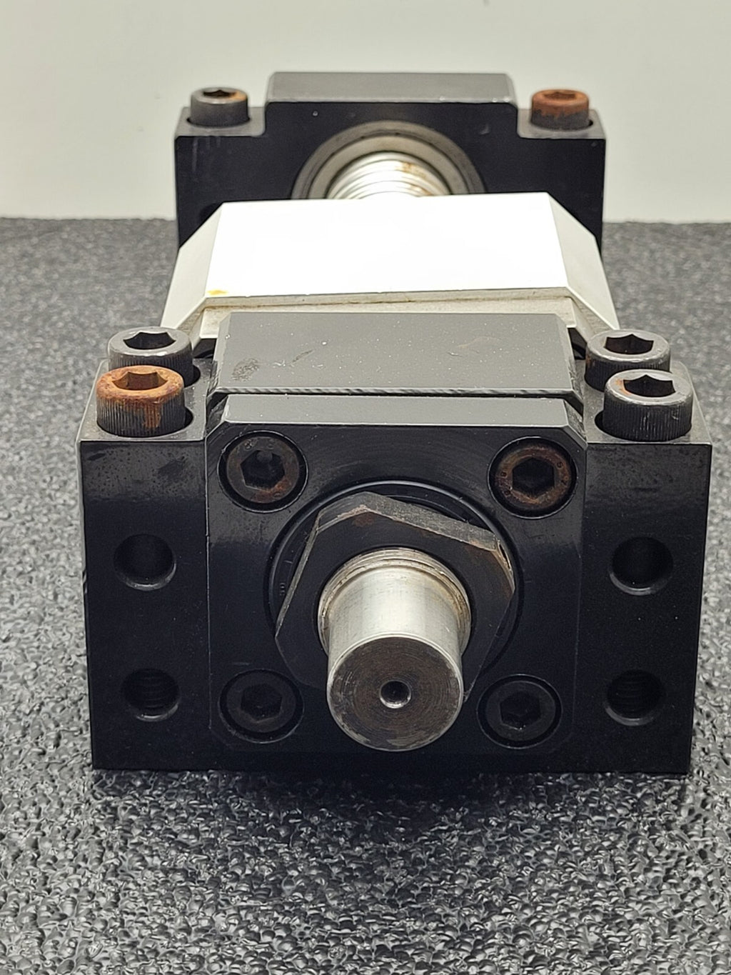 Ball Screw 3.5" travel 0.37" Pitch 1" input shaft 1.5" major Diameter Heavy Duty