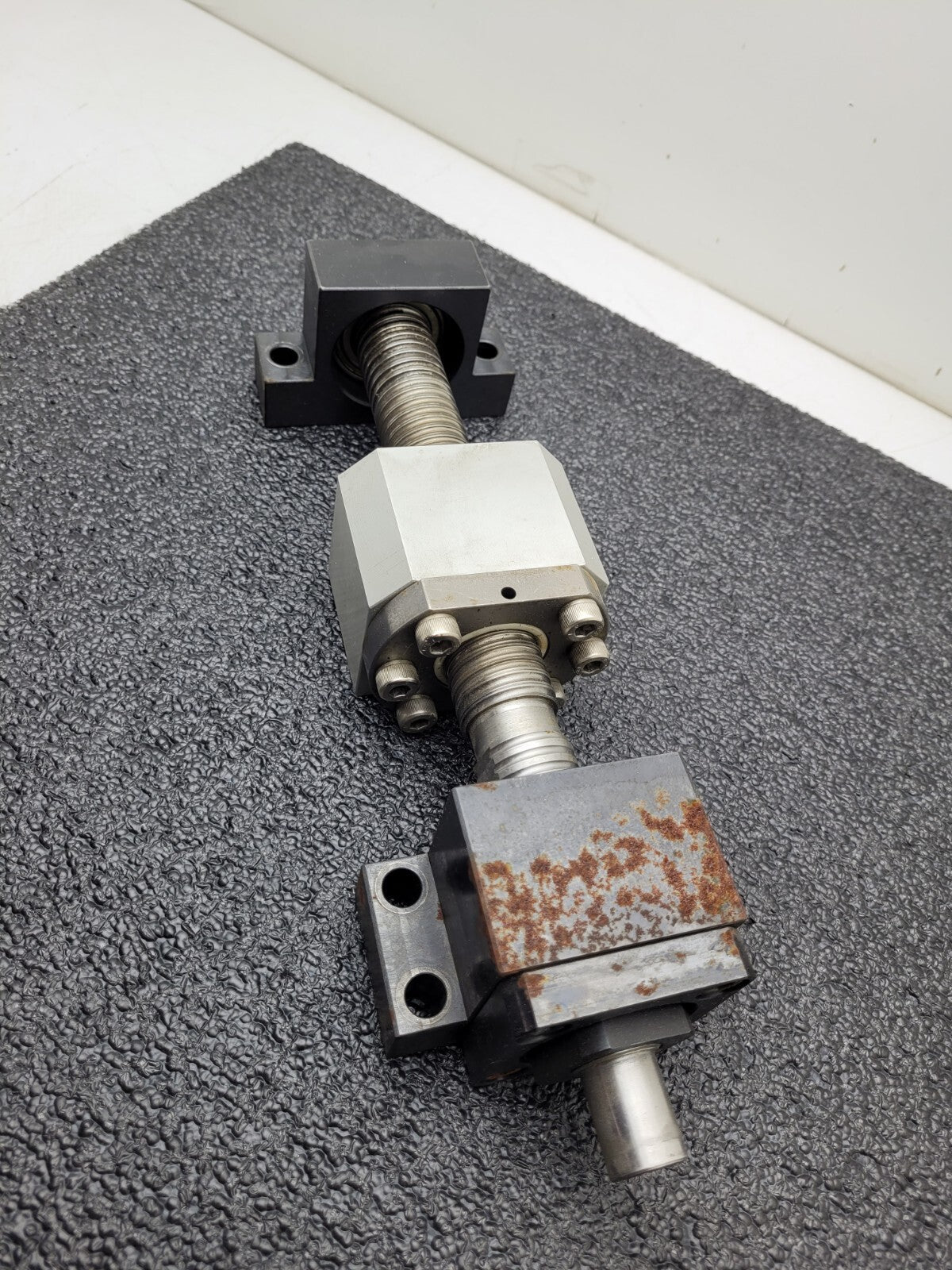 Ball Screw 4" travel 0.2" Pitch 0.7" input shaft 1.17" major Diameter Heavy Duty