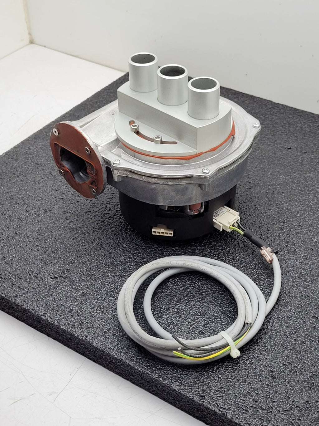 EBMPAPST RG128/1300-3612-020304-112 120VAC 90W Centrifugal Blower Fan 3x Outlet