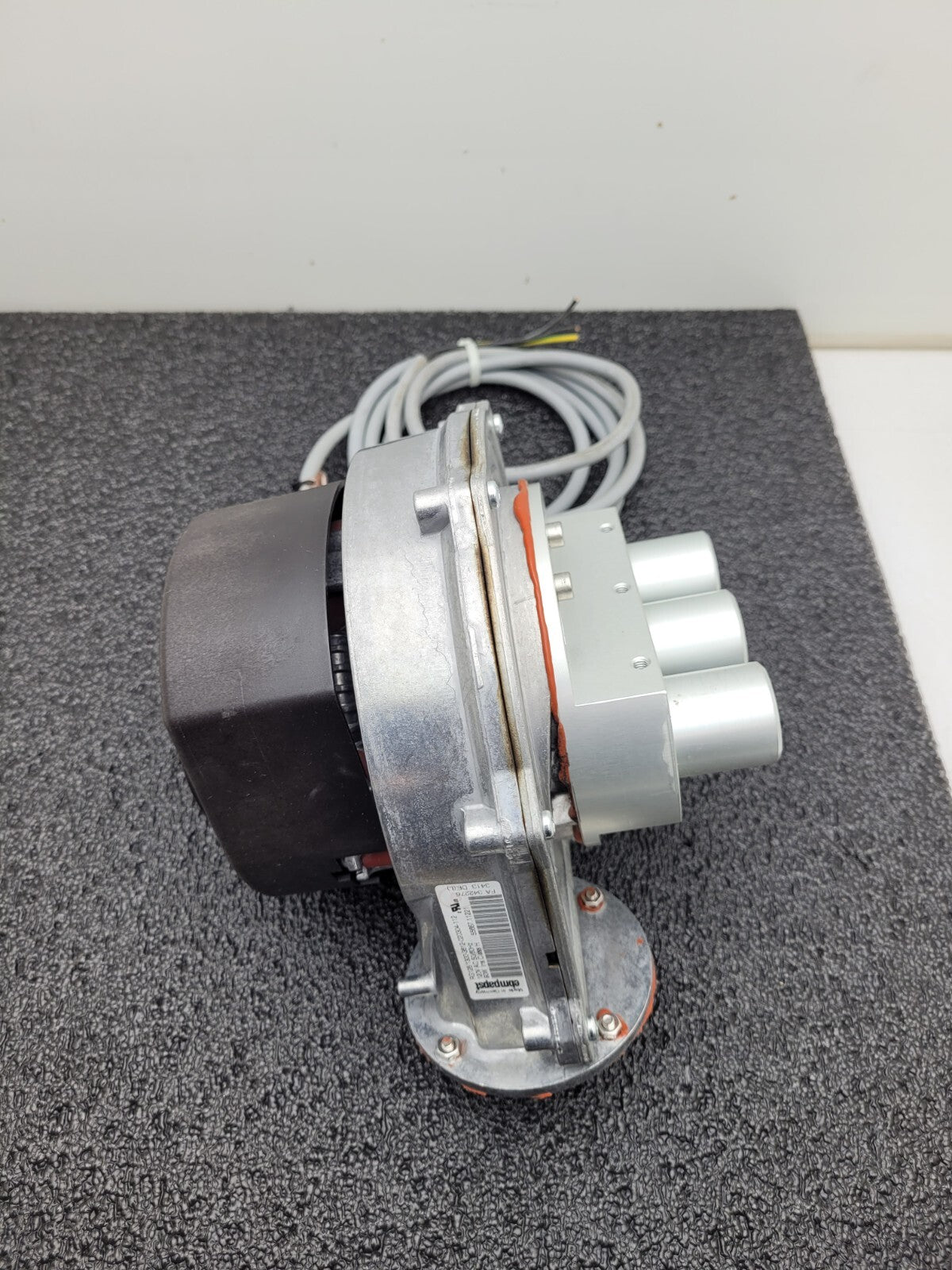 EBMPAPST RG128/1300-3612-020304-112 120VAC 90W Centrifugal Blower Fan 3x Outlet