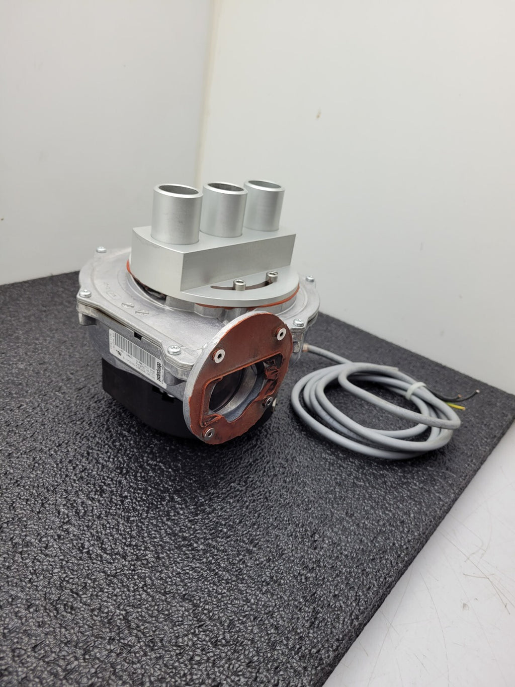 EBMPAPST RG128/1300-3612-020304-112 120VAC 90W Centrifugal Blower Fan 3x Outlet