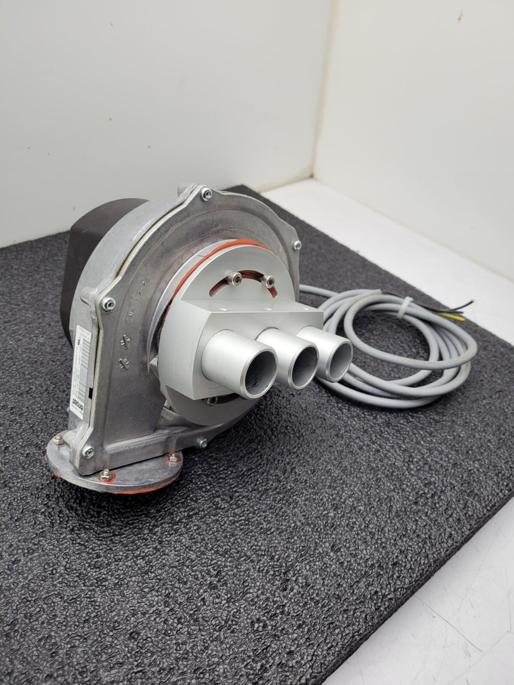 EBMPAPST RG128/1300-3612-020304-112 120VAC 90W Centrifugal Blower Fan 3x Outlet