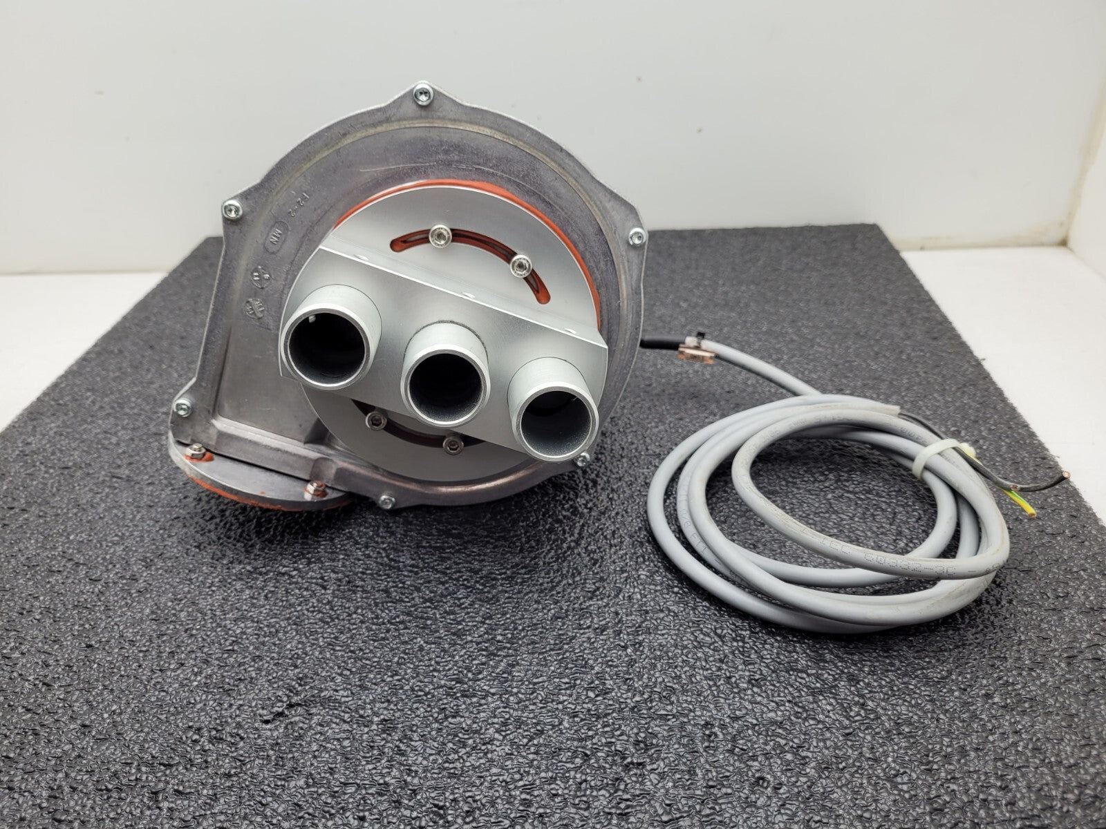 EBMPAPST RG128/1300-3612-020304-112 120VAC 90W Centrifugal Blower Fan 3x Outlet