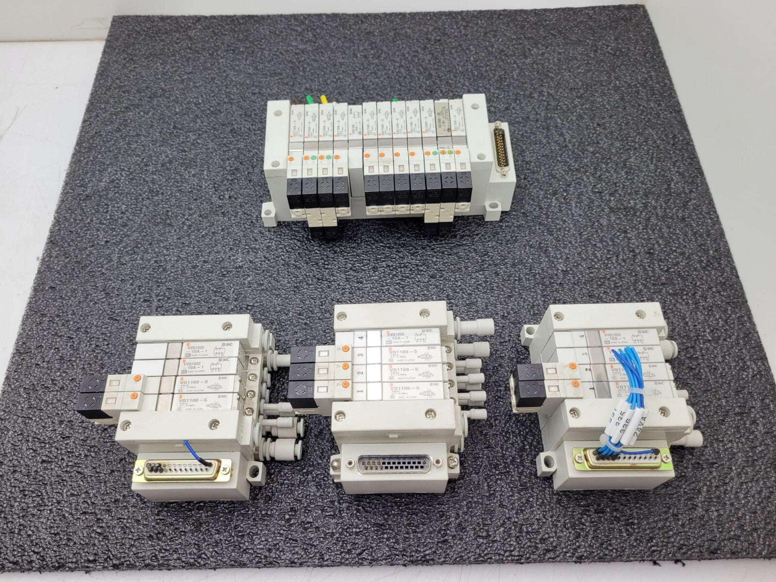4x SMC Pneumatic Valve Block Solenoid Manifold 24VDC 26 Valves Total Lot E DB25