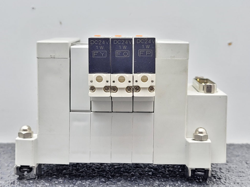 4x SMC Pneumatic Valve Block Solenoid Manifold 24VDC 26 Valves Total Lot E DB25