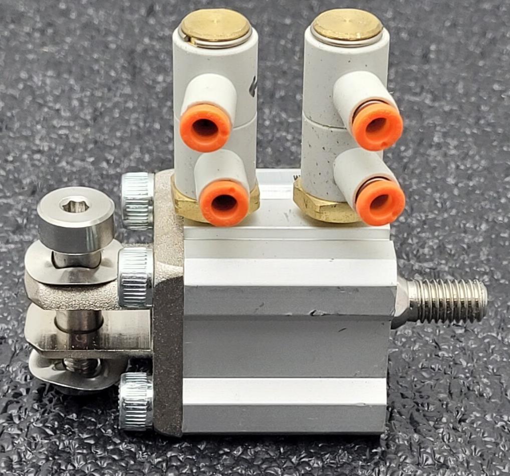 Lot of 15 SMC CQ2D20-15DM-W / CQ2D2015DMW Push Pull Pnuematic Compact Cylinder