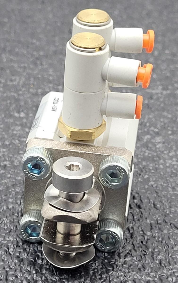 Lot of 15 SMC CQ2D20-15DM-W / CQ2D2015DMW Push Pull Pnuematic Compact Cylinder