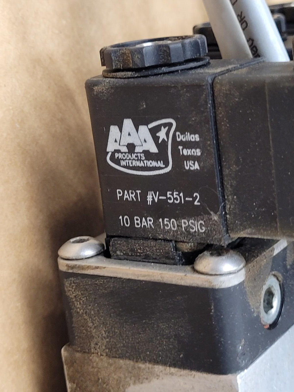 Lot of 13x AAA Products Air Gas Solenoid 12V Valve Manifold EBSS2Q 150PSI 26 Out