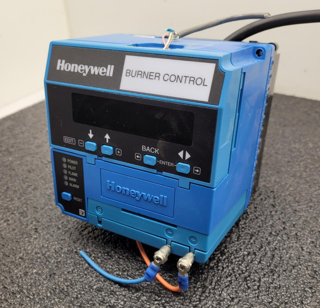 HONEYWELL RM7895D1011 Primary Control 120VAC 50/60HZ