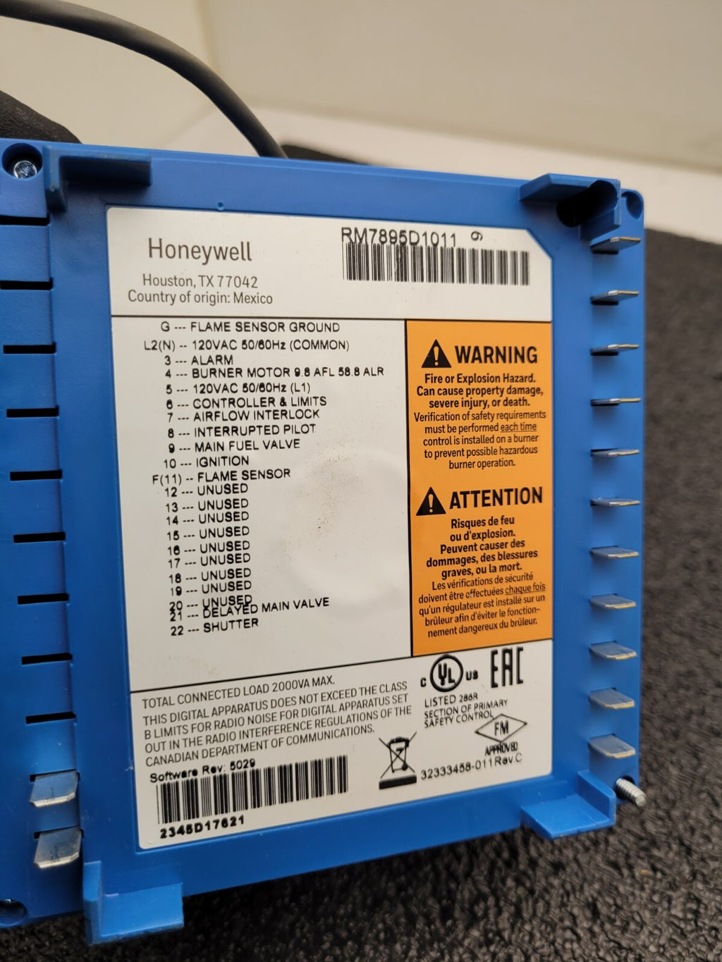 HONEYWELL RM7895D1011 Primary Control 120VAC 50/60HZ