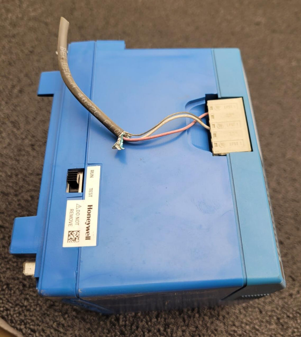 HONEYWELL RM7895D1011 Primary Control 120VAC 50/60HZ