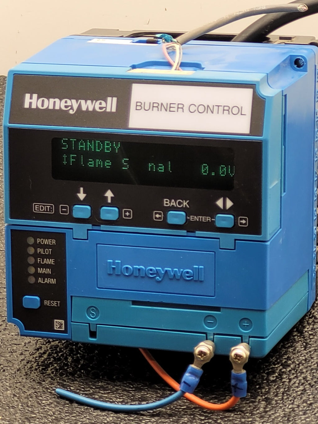 HONEYWELL RM7895D1011 Primary Control 120VAC 50/60HZ