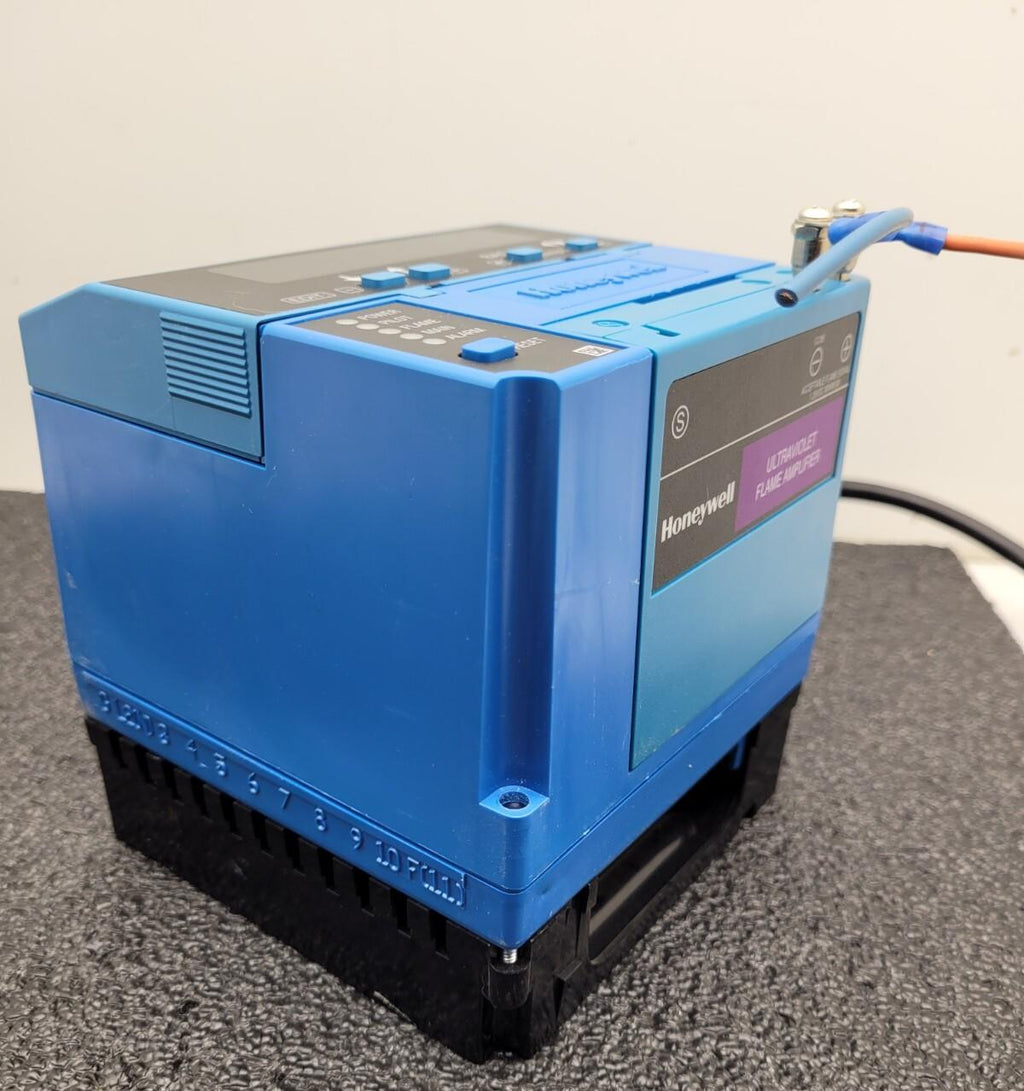 HONEYWELL RM7895D1011 Primary Control 120VAC 50/60HZ