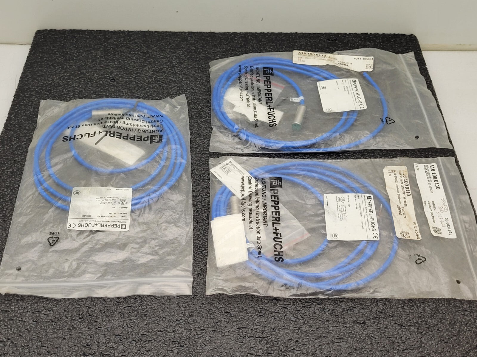 Lot of 3 PEPPERL + FUCHS NCB2-12GM35-NO Inductive Proximity Switch STOCK L210