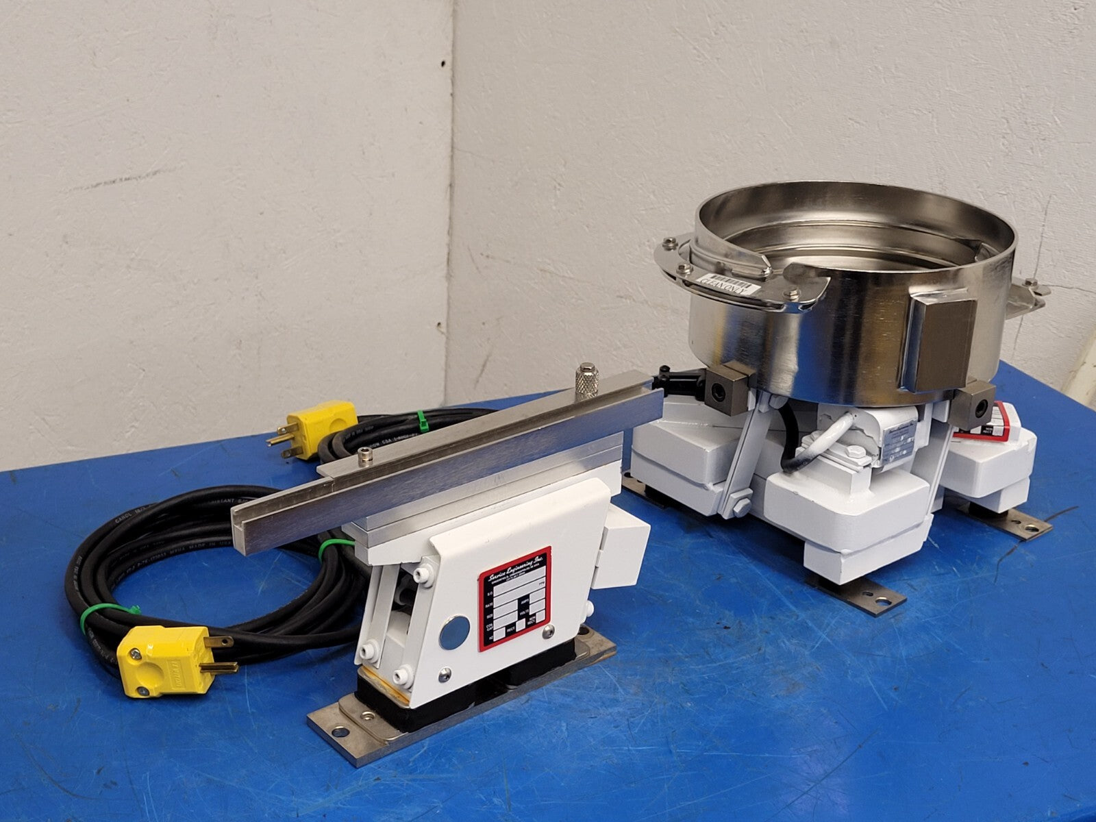 Service Engineering Inc 8" Vibratory Feeder Bowl and 11" Linear Feeder 24935-1