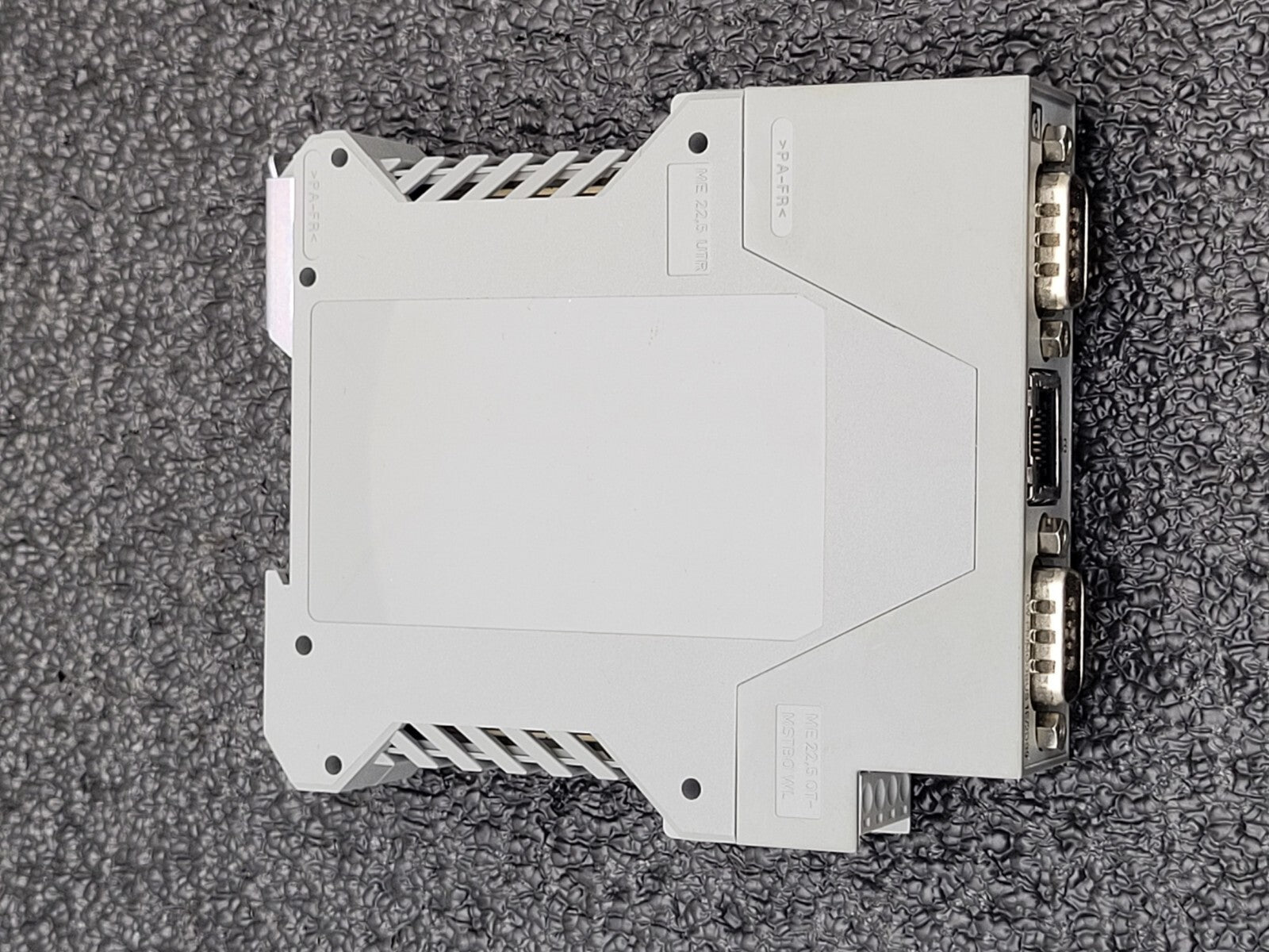 Phoenix Contact GW PN/MODBUS 1E/2DB9 Interface Converter 1105708