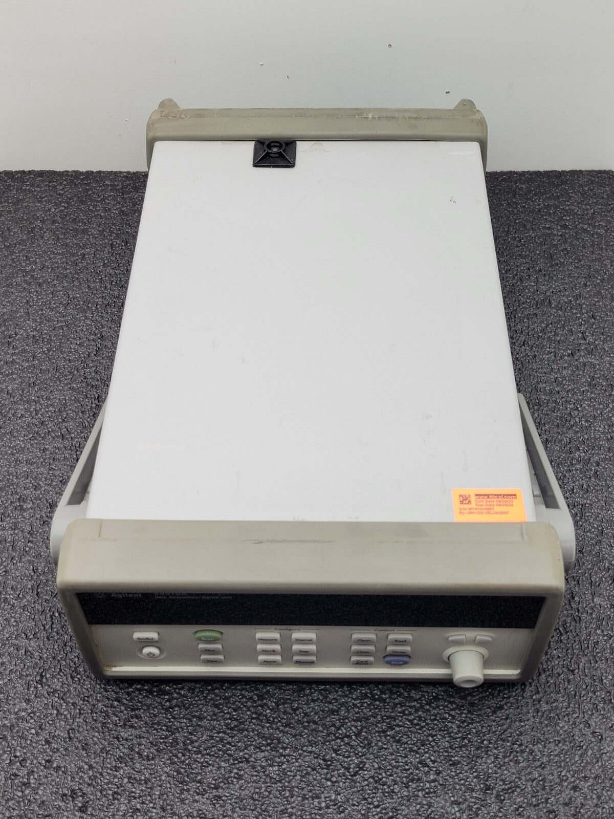 AGILENT 34970A Data Acquisition / Data Logger Switch Unit Passes Self Test