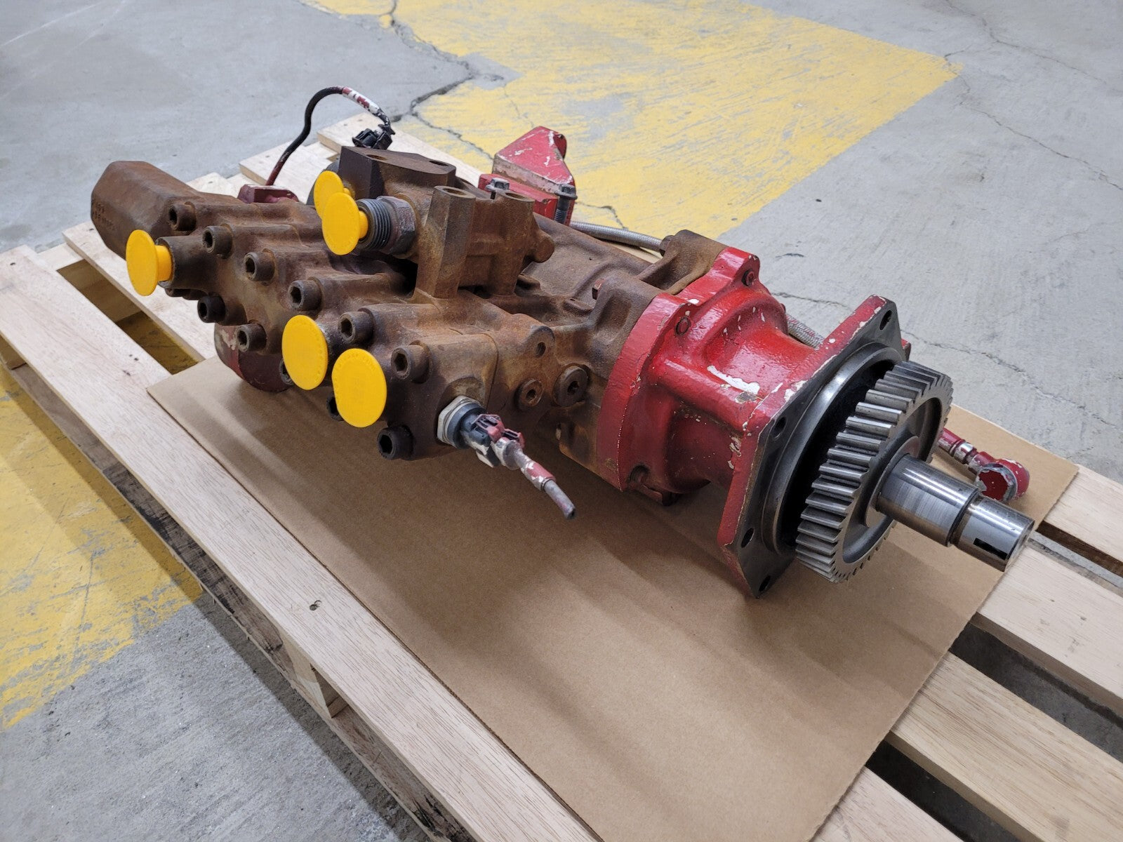 Cummins Bosch QSK50 QSK60 Fuel Injection Pump Assembly 5540246 MCRS F00BC00114