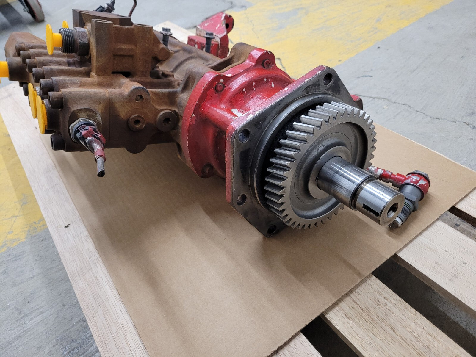 Cummins Bosch QSK50 QSK60 Fuel Injection Pump Assembly 5540246 MCRS F00BC00114