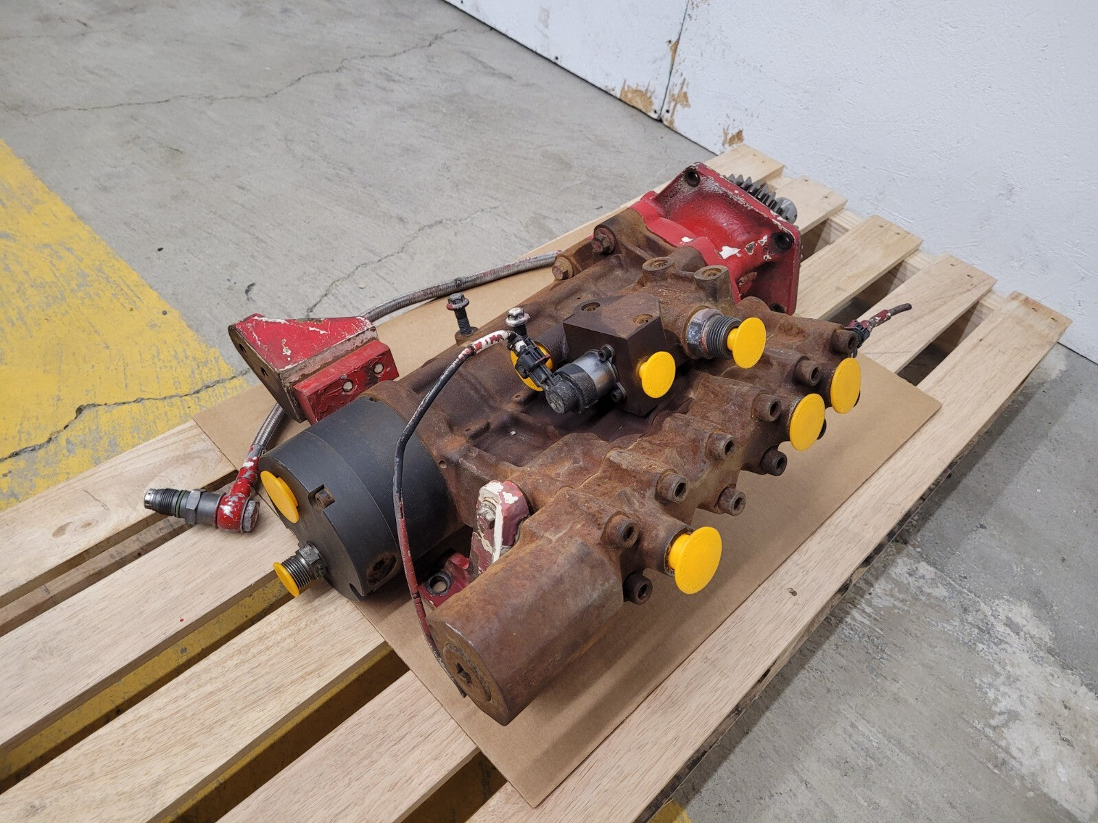 Cummins Bosch QSK50 QSK60 Fuel Injection Pump Assembly 5540246 MCRS F00BC00114