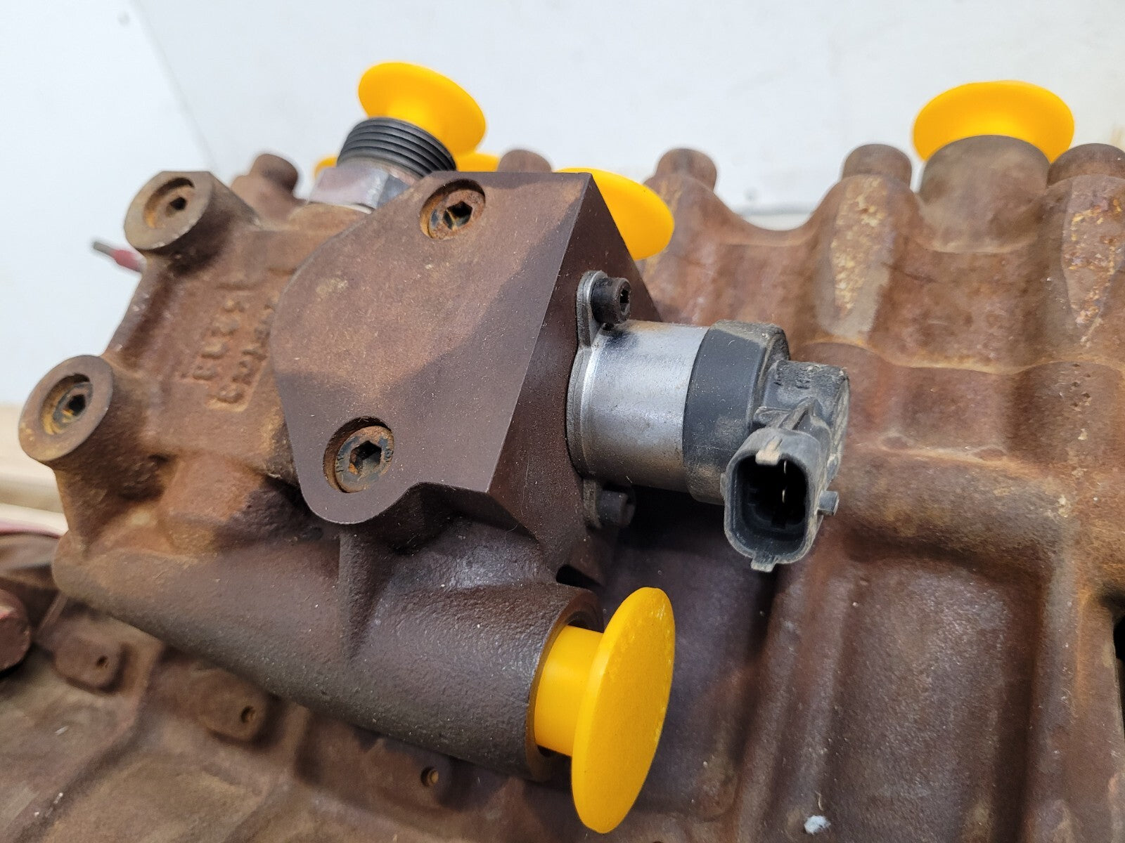 Cummins Bosch QSK50 QSK60 Fuel Injection Pump Assembly 5540246 MCRS F00BC00114