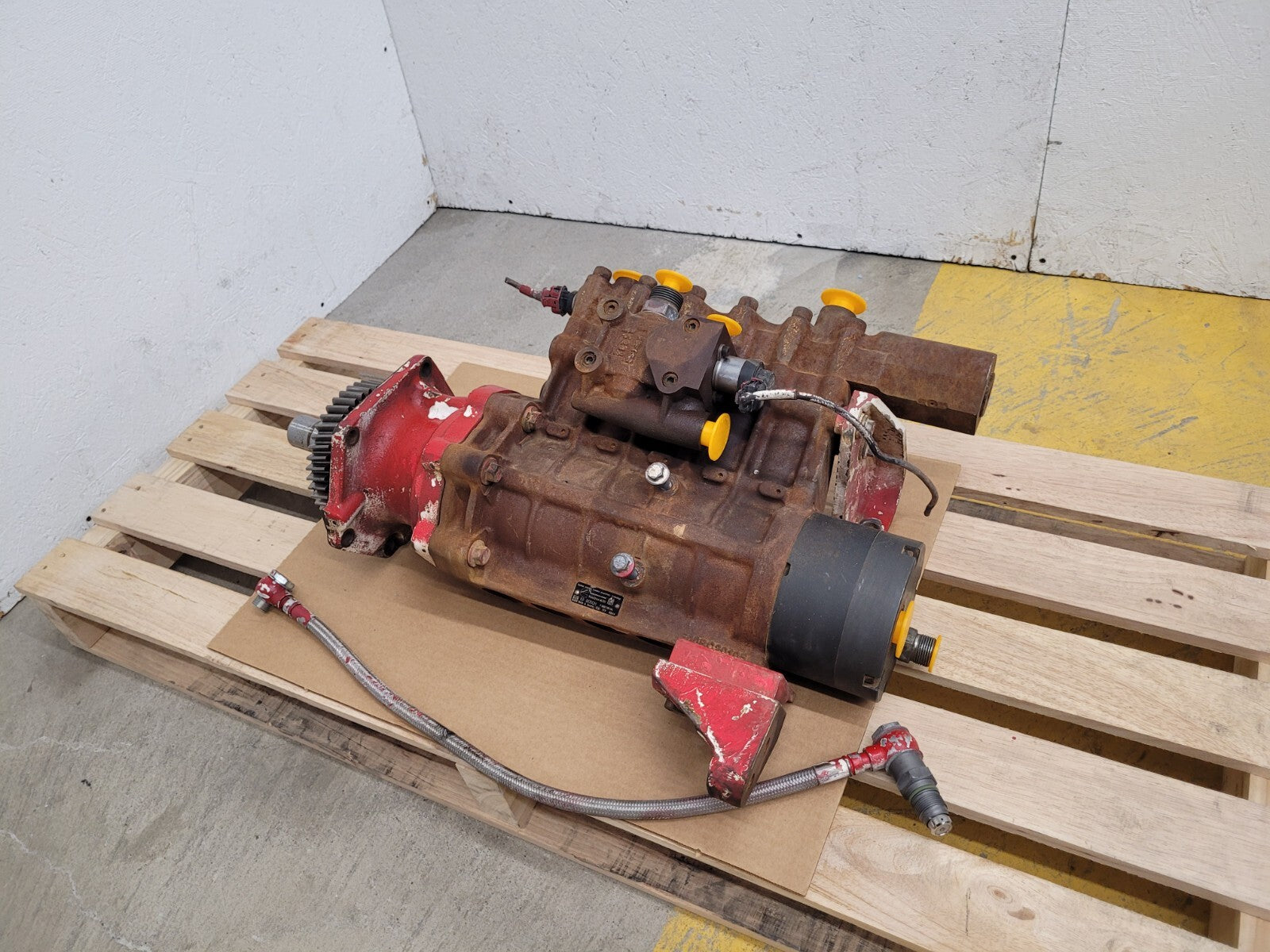 Cummins Bosch QSK50 QSK60 Fuel Injection Pump Assembly 5540246 MCRS F00BC00114