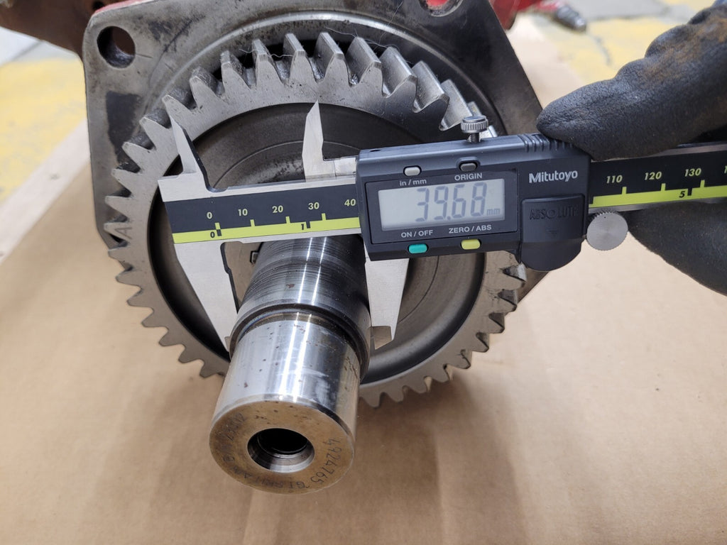 Cummins Bosch QSK50 QSK60 Fuel Injection Pump Assembly 5540246 MCRS F00BC00114