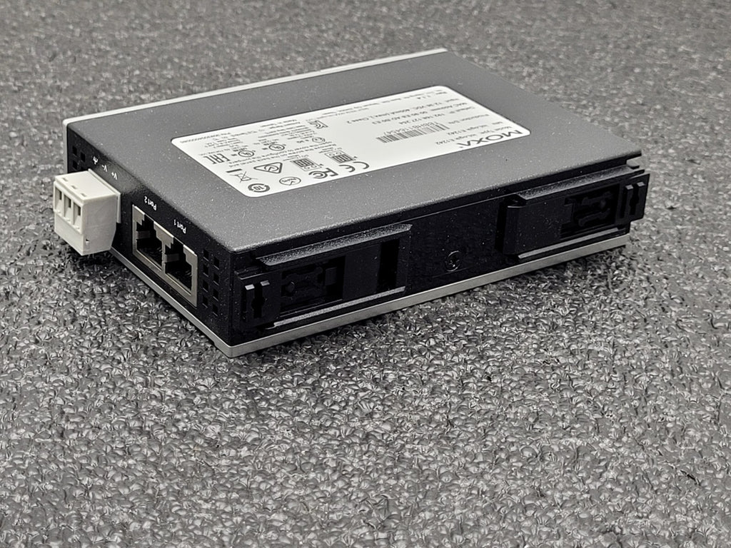 Moxa ioLogik E1242 Universal 4xAI 4xDI 4xDIO 2x Ethernet TCP I/O Controller