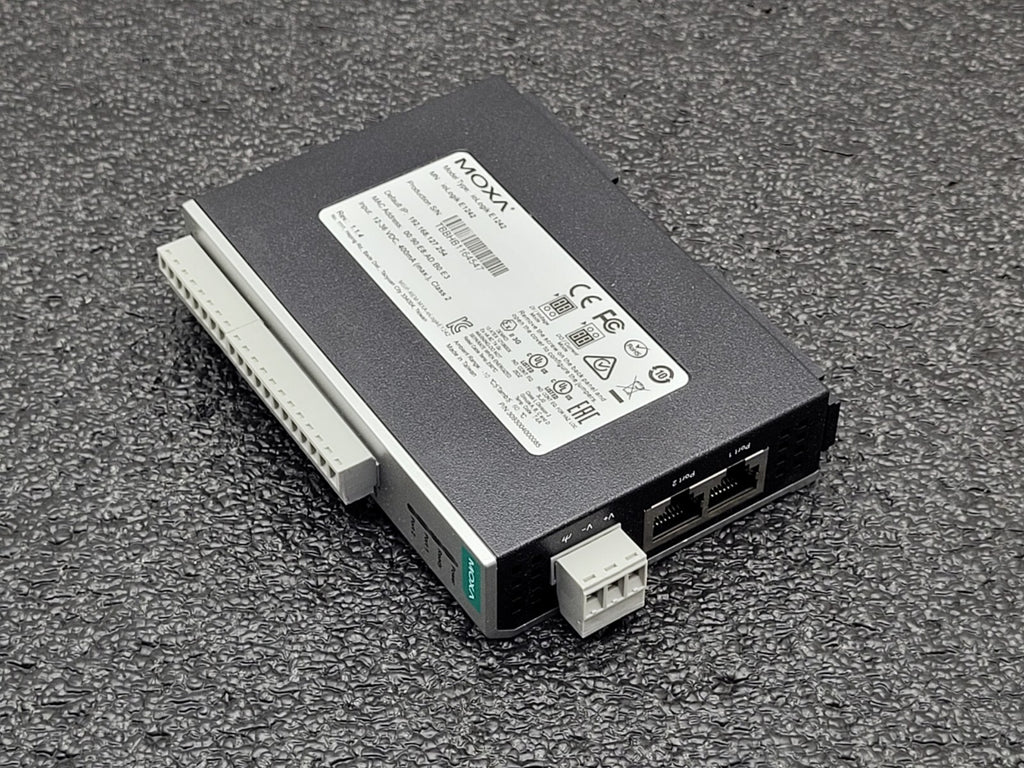 Moxa ioLogik E1242 Universal 4xAI 4xDI 4xDIO 2x Ethernet TCP I/O Controller