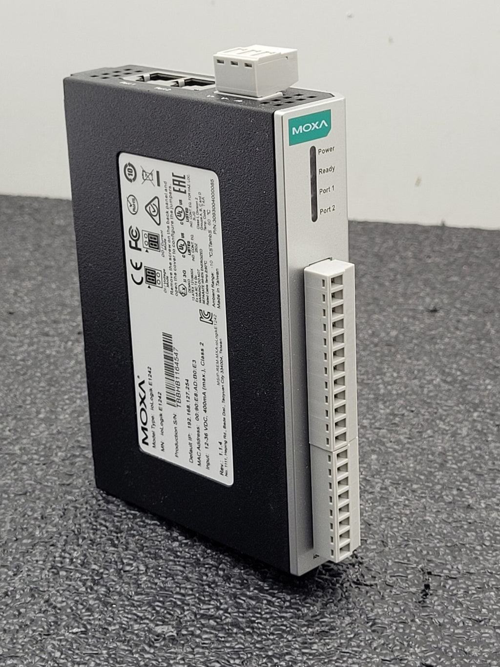 Moxa ioLogik E1242 Universal 4xAI 4xDI 4xDIO 2x Ethernet TCP I/O Controller