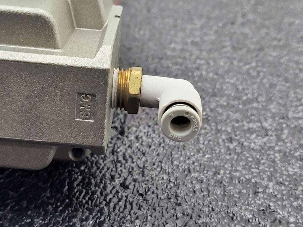 SMC AFM40-N02B AFD40-N02B Mist Separator Air filter Regulator 150PSI ON OFF