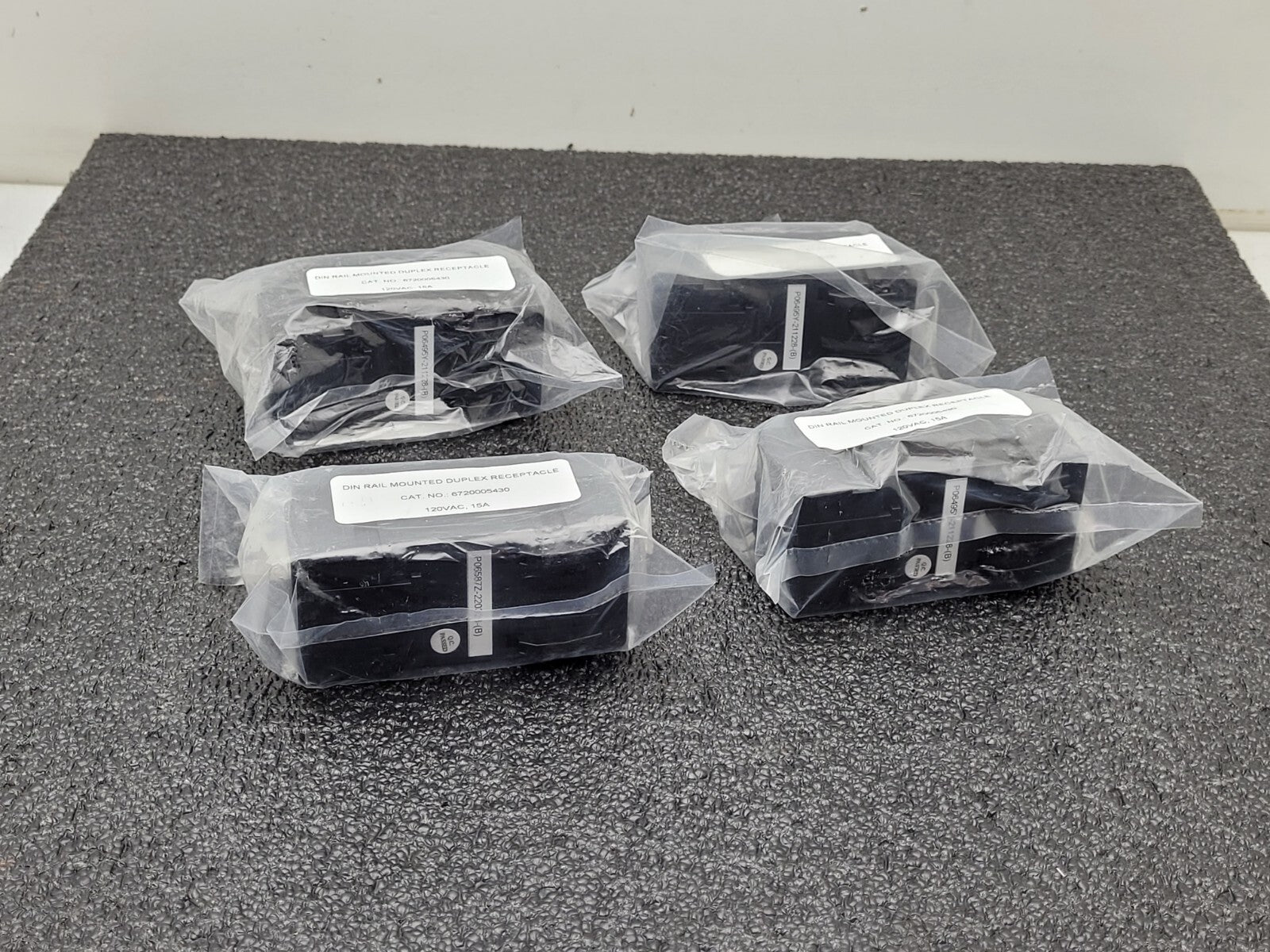 Lot of - 4 Weidmuller DIN-Rail 120VAC Duplex Outlet w/LED, 15A, 42mm Rail Mount