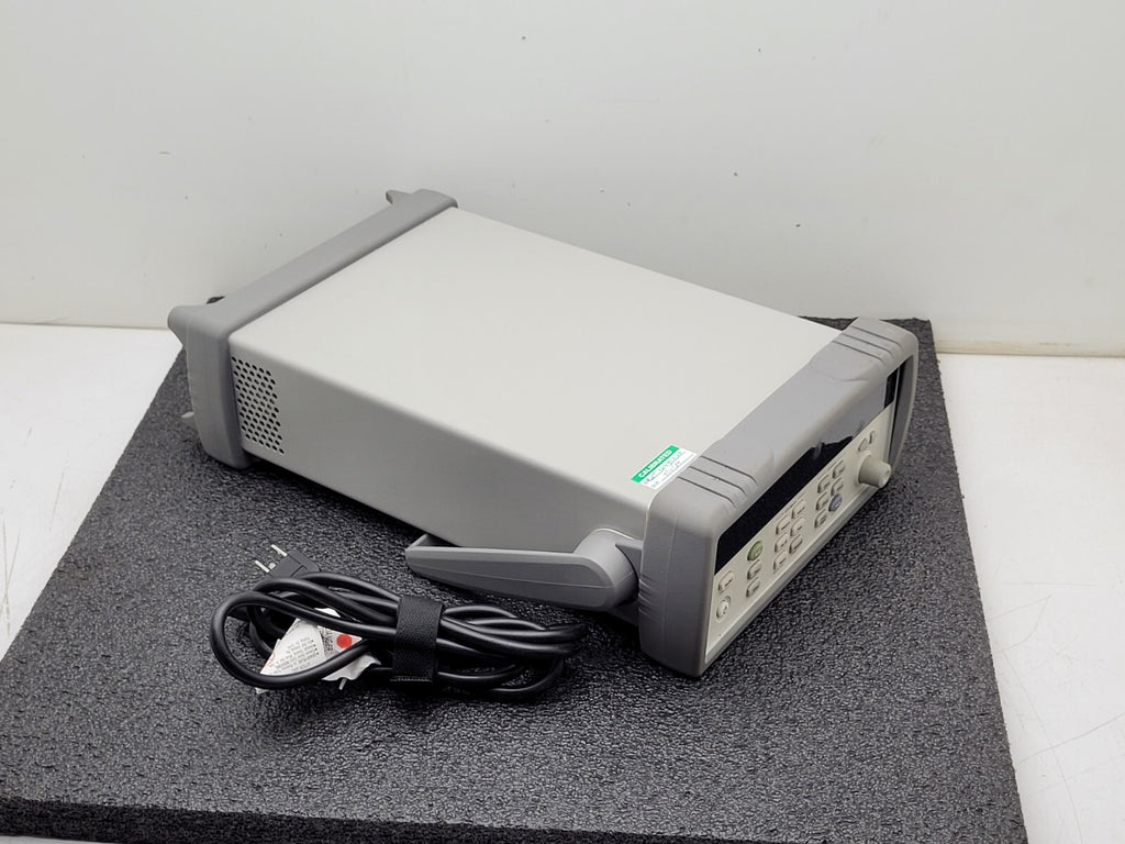 HP 34970A Data Acquisition / Data Logger Switch Unit Passes Self Test Unit B