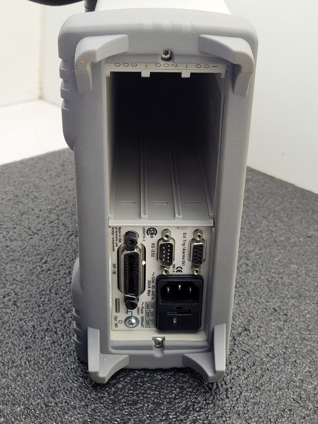 HP 34970A Data Acquisition / Data Logger Switch Unit Passes Self Test Unit B