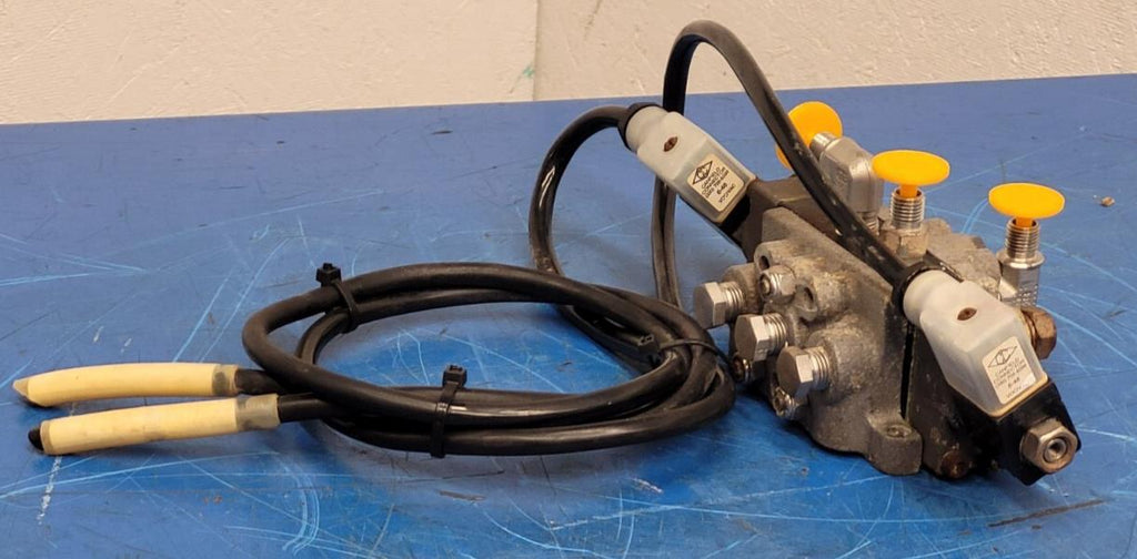 Alkon Corp Pneumatic Valve Block 375-68L00368L-2 12VDC Solenoid Coil