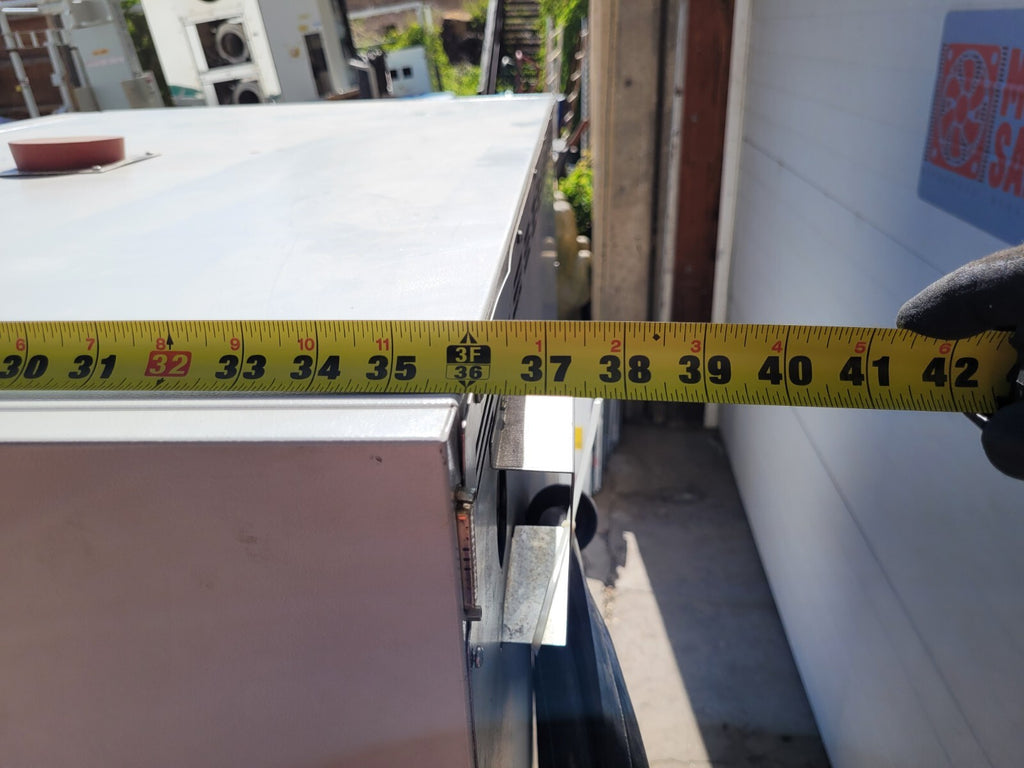 Binder Universal Drying Burn-Off Oven 9110-0070 300°C 208V 3PH 5kW