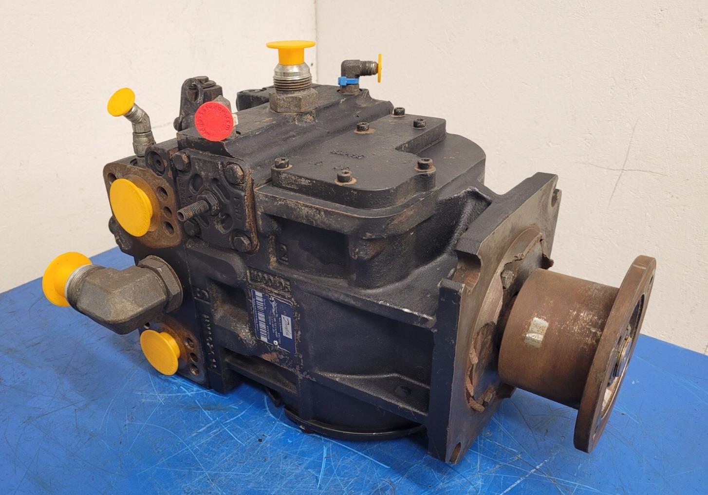 DANFOSS Variable Diplacement Hydraulic Pump 90L130CA2NN80 L4T4 H00 GBA 83031262