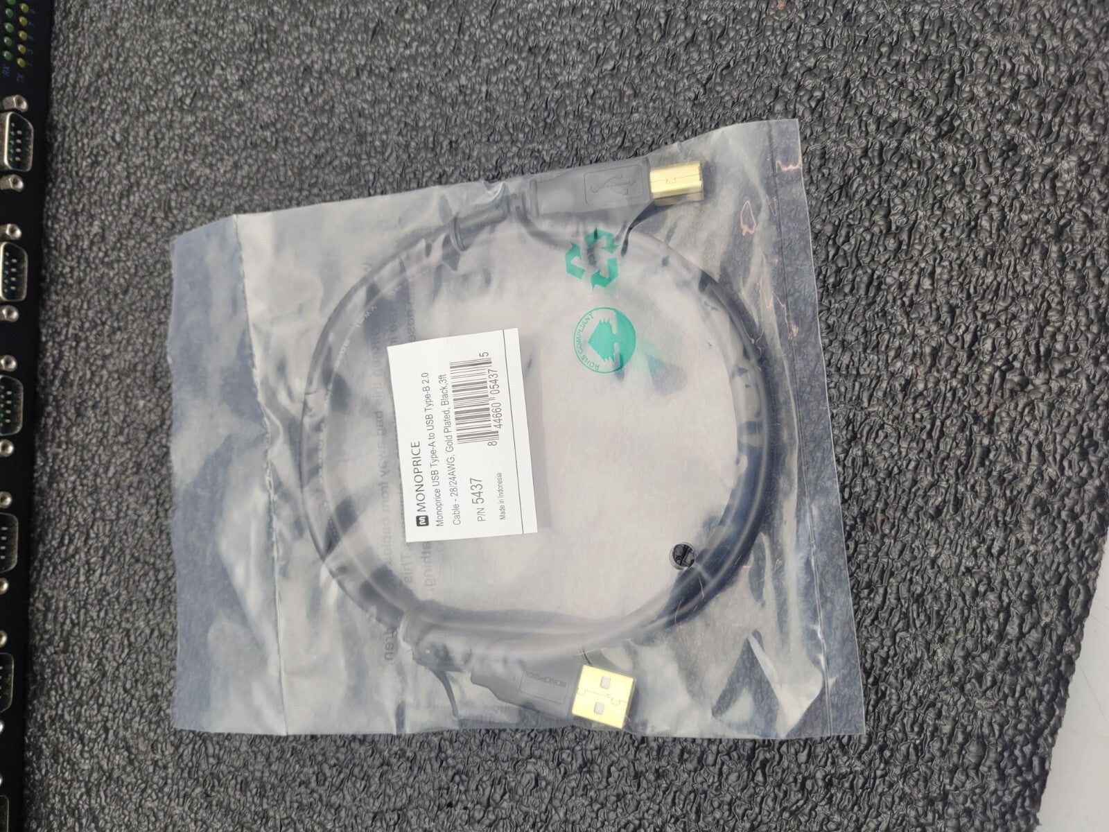 StarTech ICUSB23216F 16-Port FTDI USB B RS232 Serial Mux COM Adaper, Ears, Power