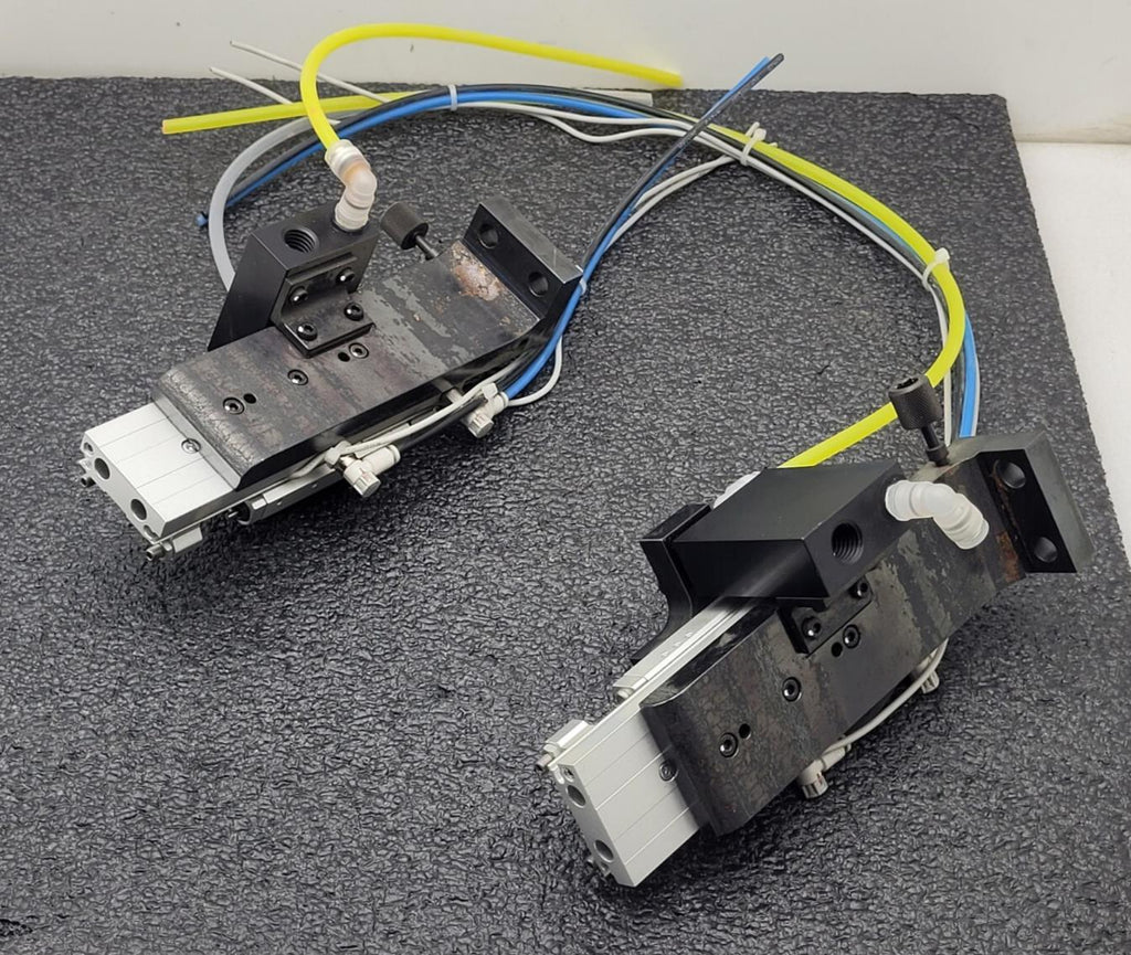 Lot of - 2  SMC MXW8-25B Linear Slide Guide Cylinder