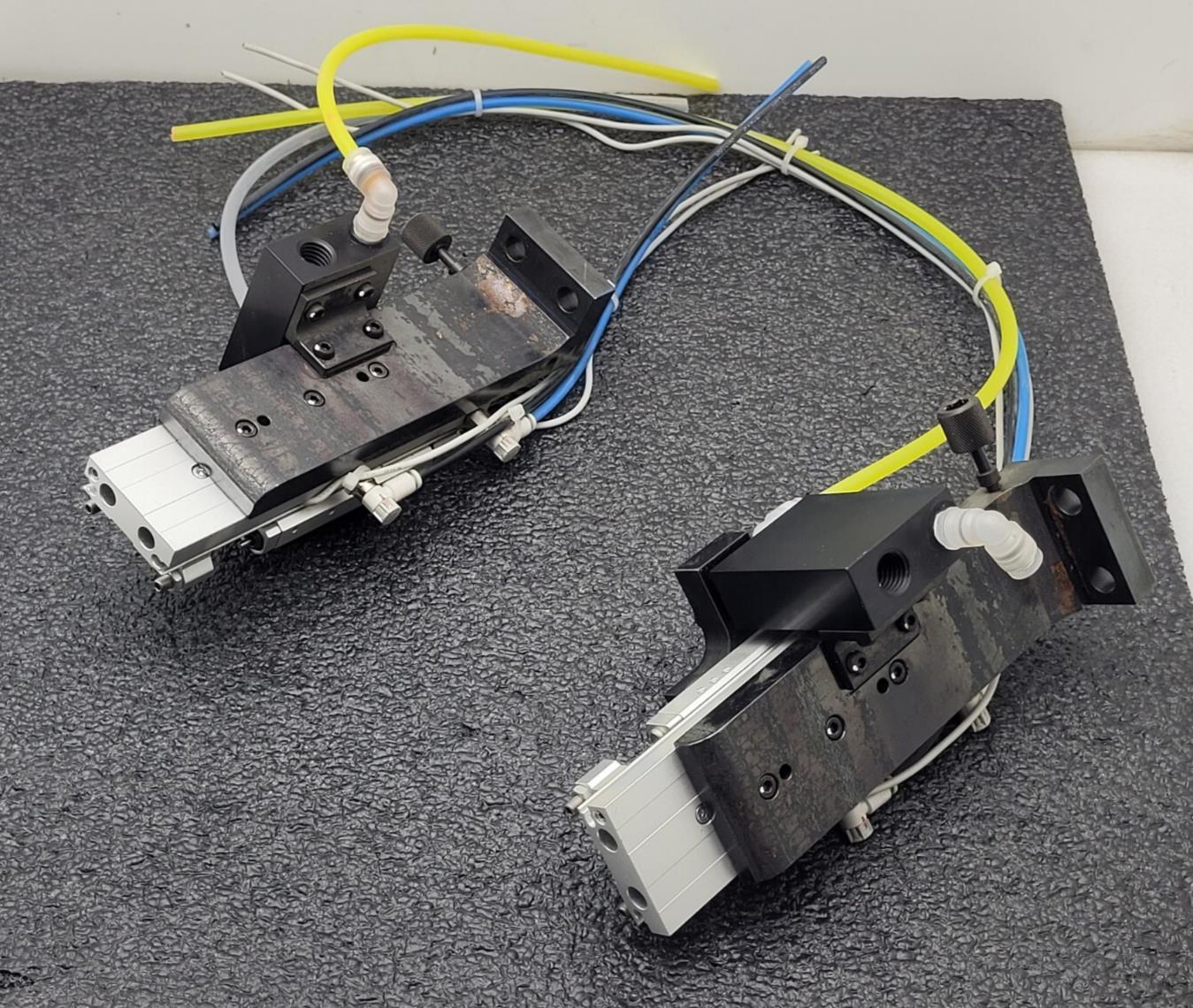 Lot of - 2  SMC MXW8-25B Linear Slide Guide Cylinder