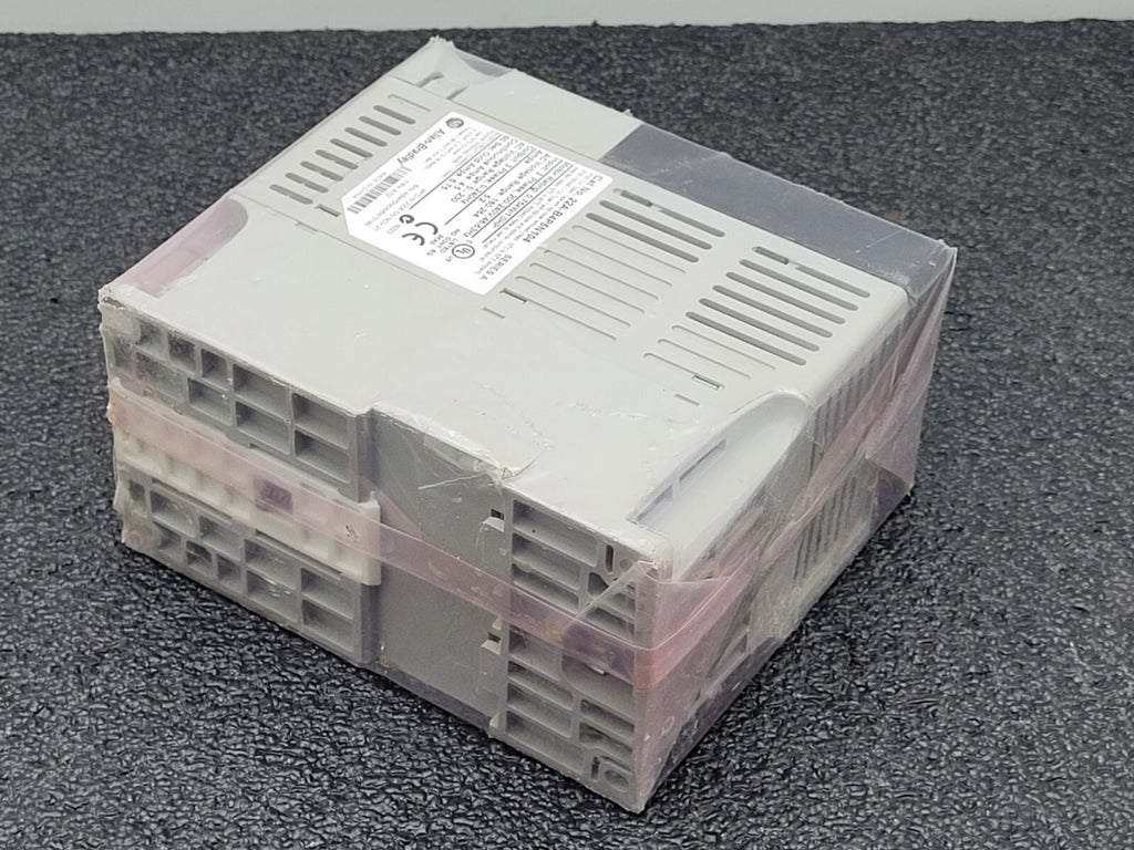 Allen Bradley AB 22A-B4P5N104 Power Flex 4 240V 3P 1HP AC Drive New No Box