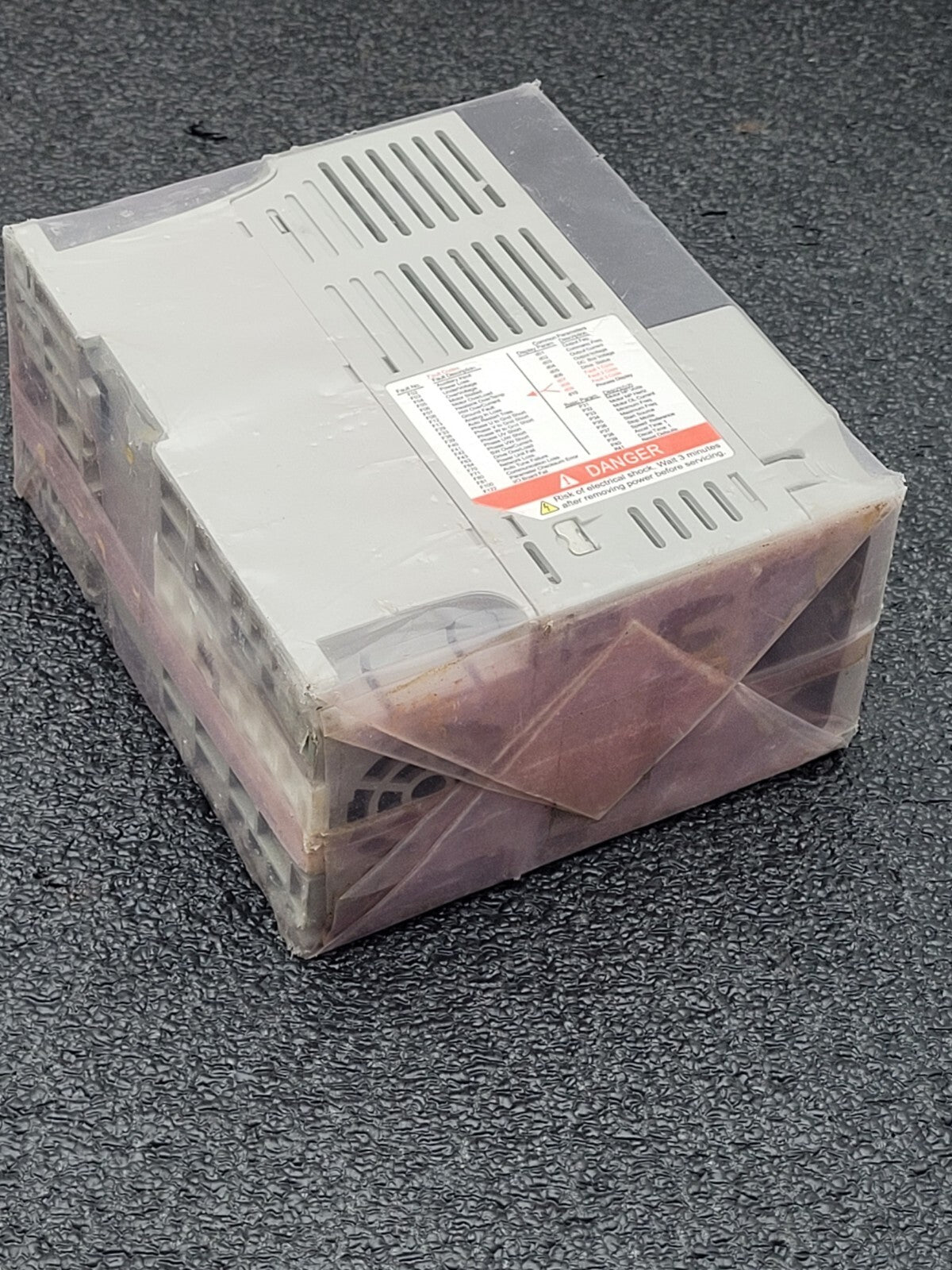 Allen Bradley AB 22A-B4P5N104 Power Flex 4 240V 3P 1HP AC Drive New No Box