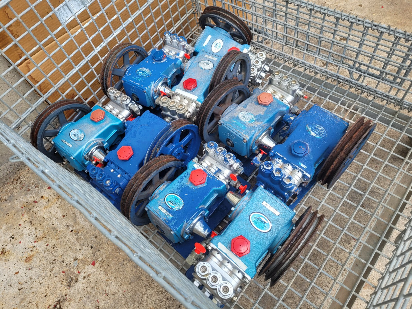 CAT Pump Model 550 5 GPM / 3000 PSI Belt Drive 7 Frame Plunger PD Working Pull