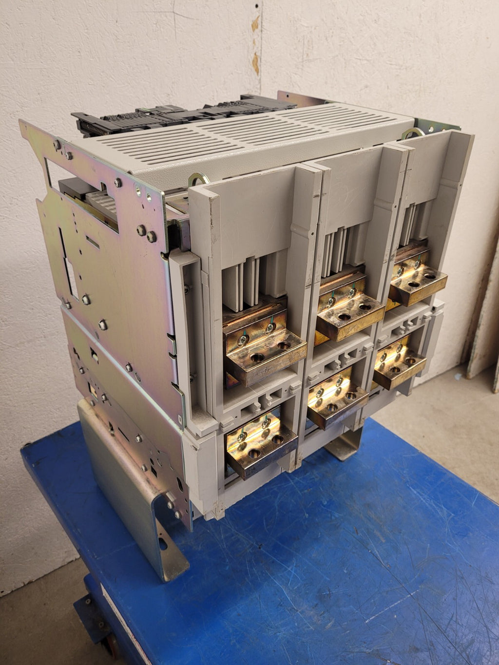 ABB ACB SACE Emax 2 E4.2N 3200A 3POLE Circuit Breaker Ekip Touch LSIG [1B]