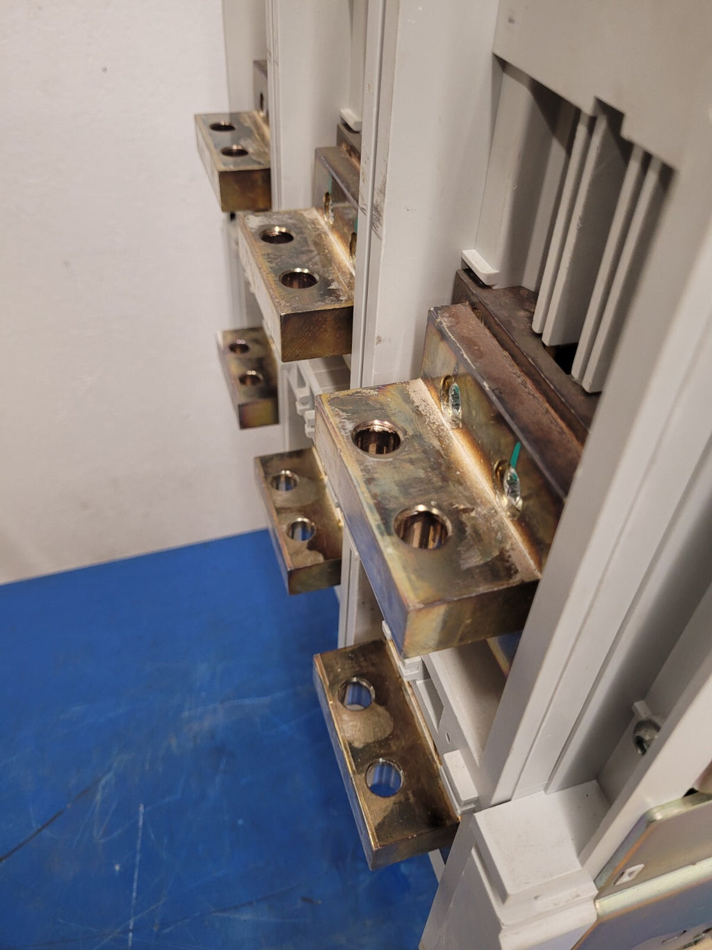 ABB ACB SACE Emax 2 E4.2N 3200A 3POLE Circuit Breaker Ekip Touch LSIG [1B]