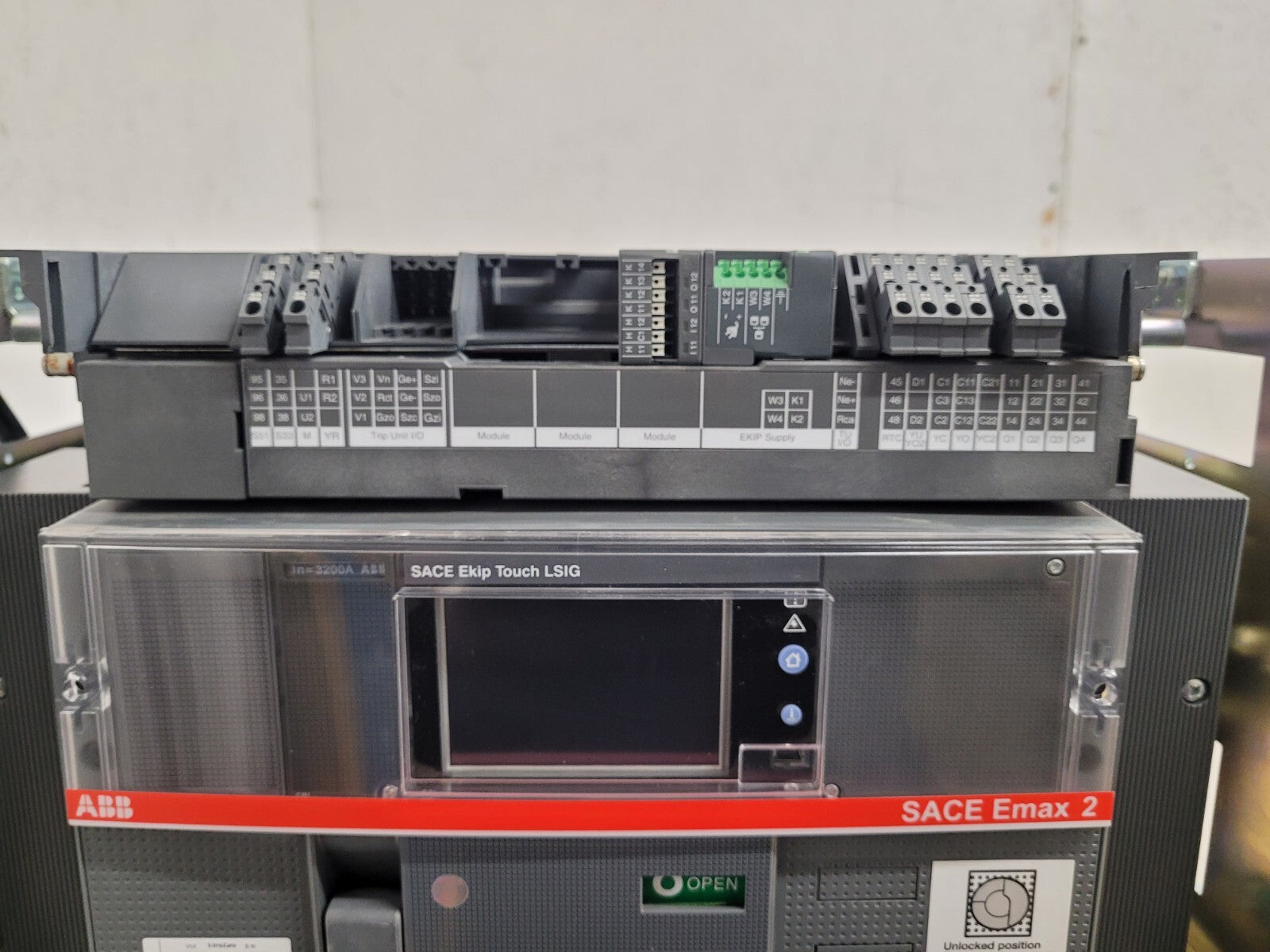 ABB ACB SACE Emax 2 E4.2N 3200A 3POLE Circuit Breaker Ekip Touch LSIG [1B]