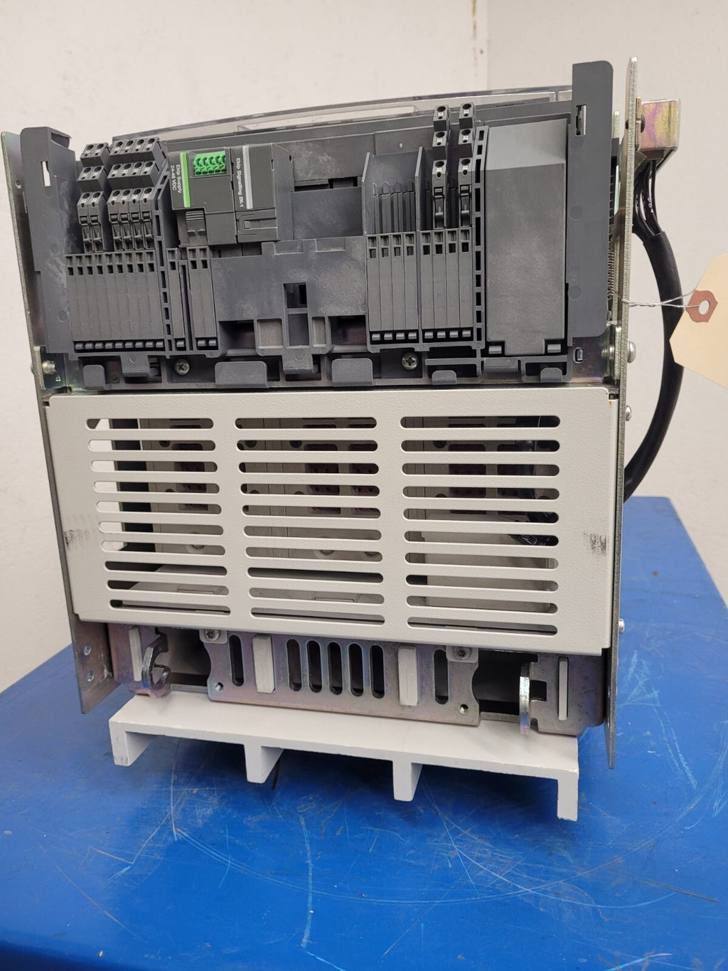 ABB SACE Emax 2.2N  1600A Ekip Touch LSIG E2.2N 3 Pole Circuit Breaker [2A]