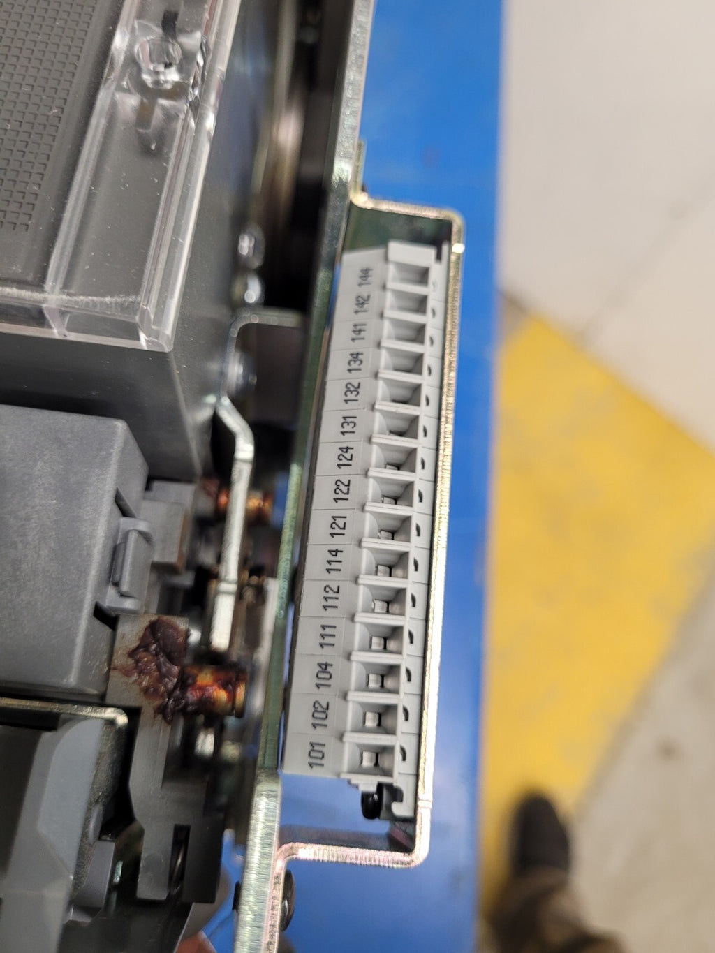 ABB SACE Emax 2.2N  1600A Ekip Touch LSIG E2.2N 3 Pole Circuit Breaker [2A]