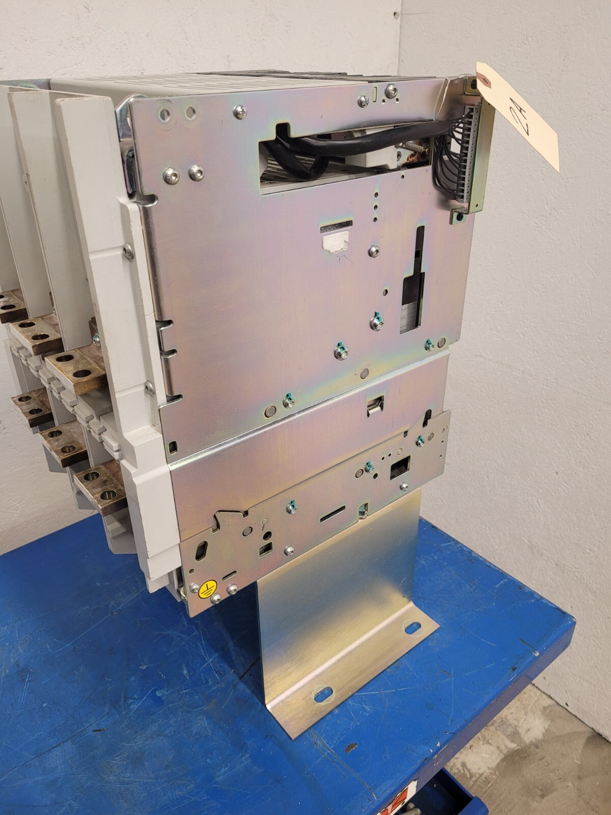 ABB SACE Emax 2.2N  1600A Ekip Touch LSIG E2.2N 3 Pole Circuit Breaker [2A]